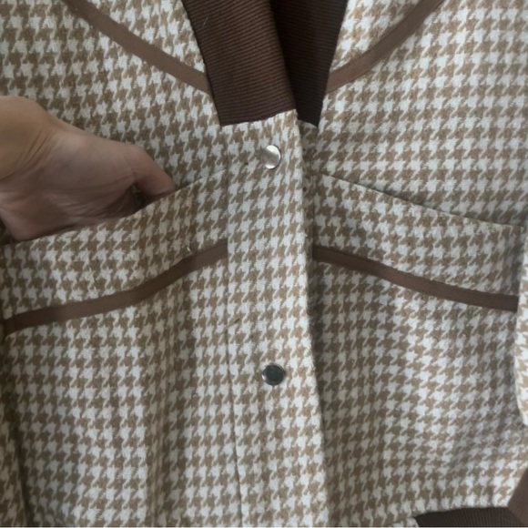shein dazy • brown & white houndstooth snap button overcoat jacket - Picture 10 of 16
